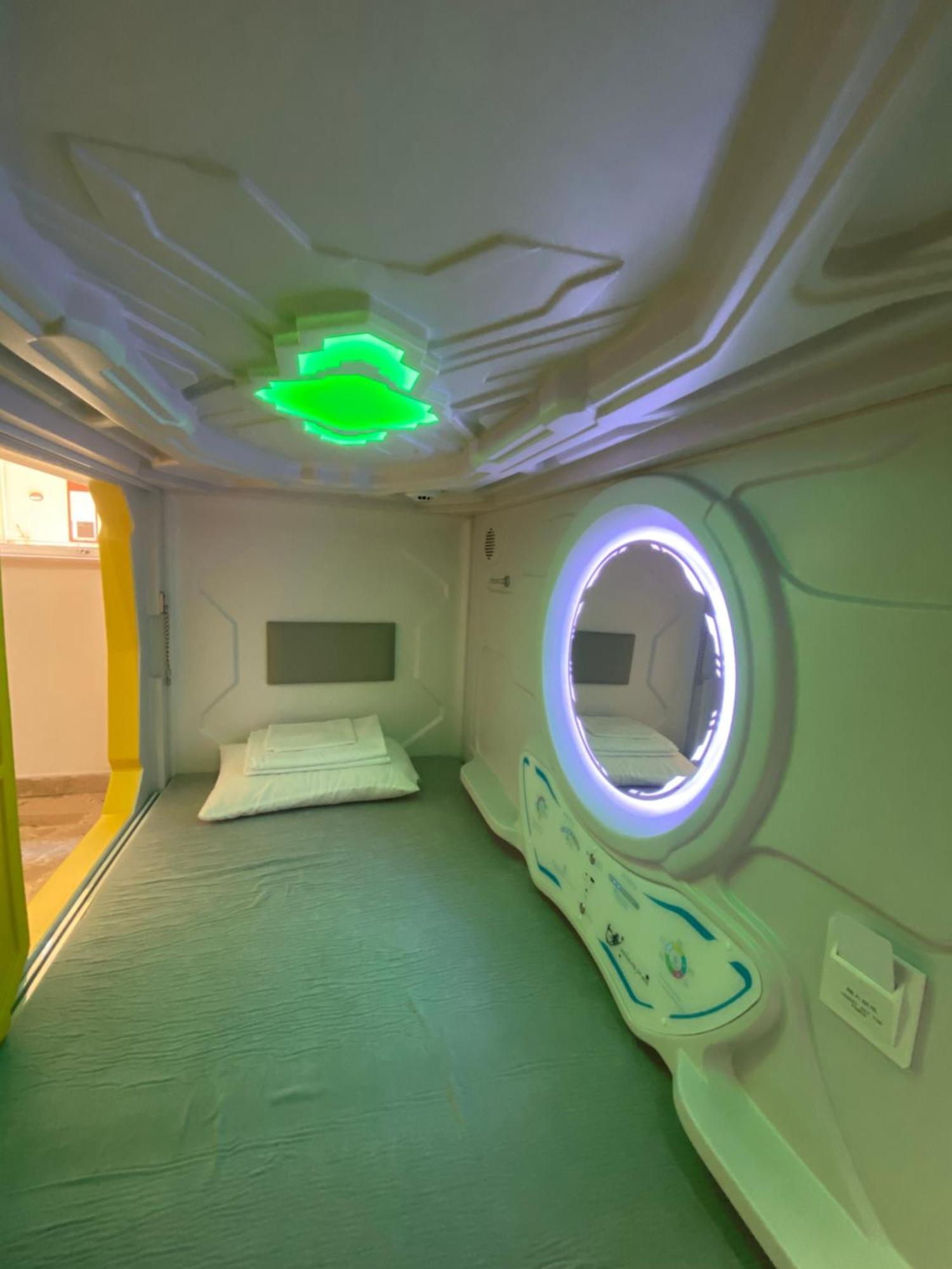 Mermaid Space Capsule Hostel Palermo