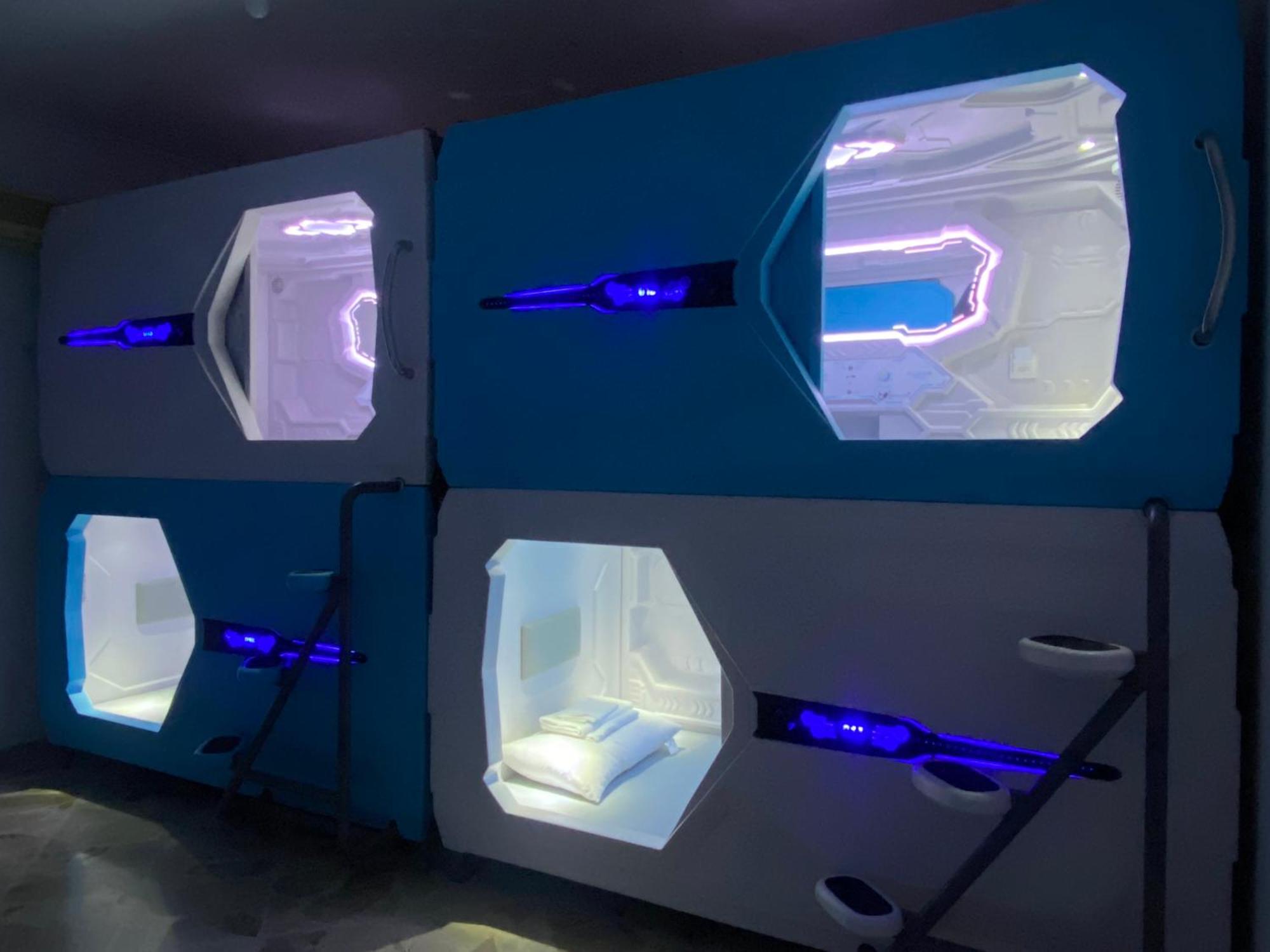 Mermaid Space Capsule Hostel Palermo